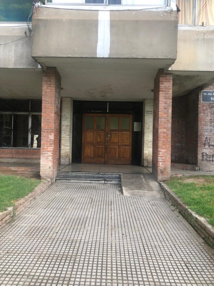 DEPARTAMENTO EN VENTA 3 AMBIENTES PRIMER PISO BARRIO GRAL.SAVIO 
