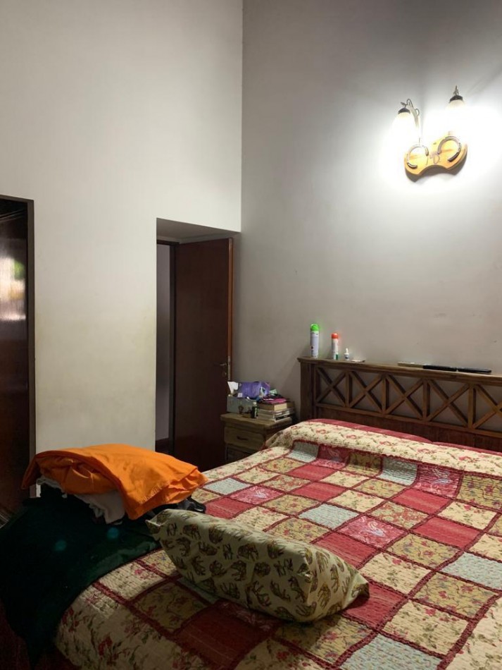 Casa con Jardin y Quincho - Excelente Ubicacion