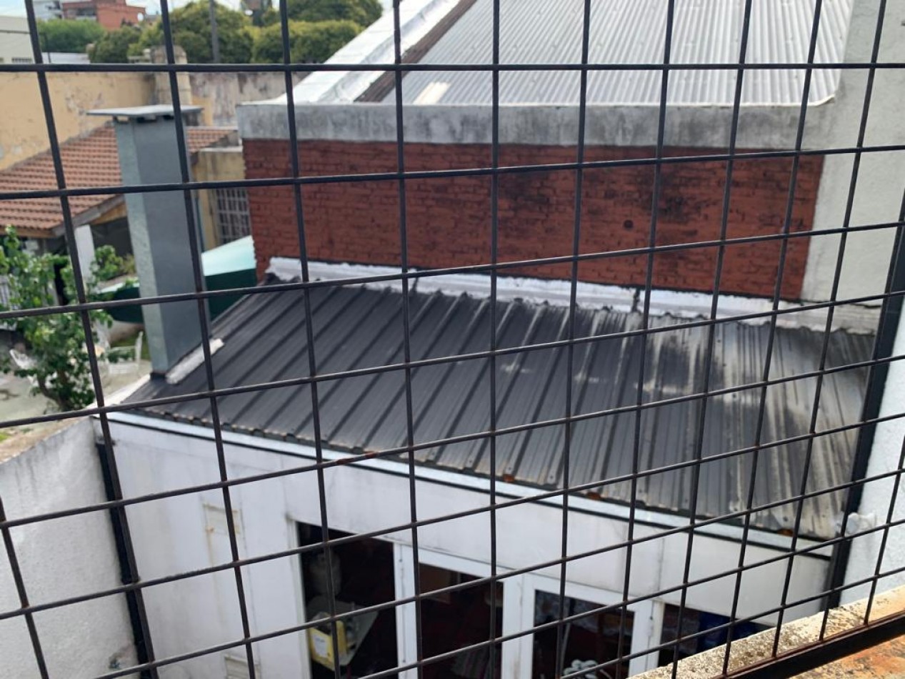 Casa con Jardin y Quincho - Excelente Ubicacion