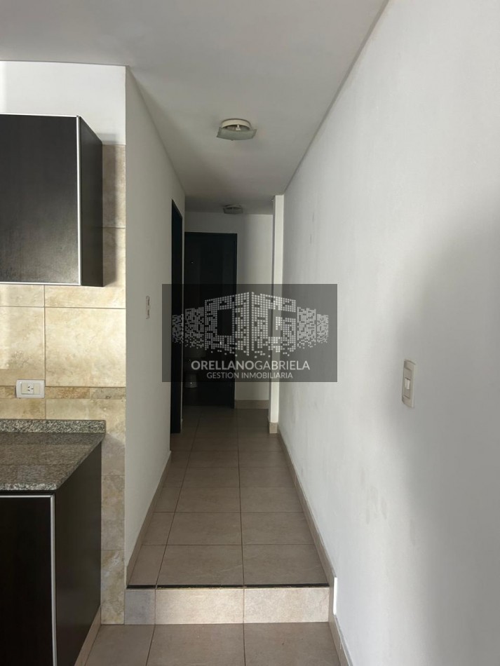 VENDE DEPTO 3 AMBIENTES PB AL FRENTE CON PATIO