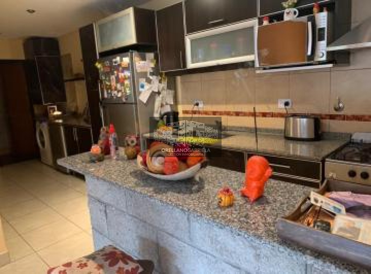 Depto. P. B. 3 Amb. Cochera y Parrilla, Expensas Bajas