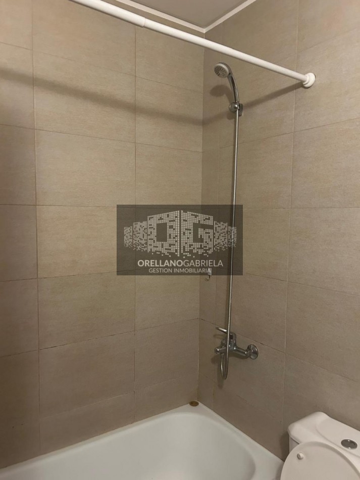 VENDE DEPTO 3 AMBIENTES PB AL FRENTE CON PATIO