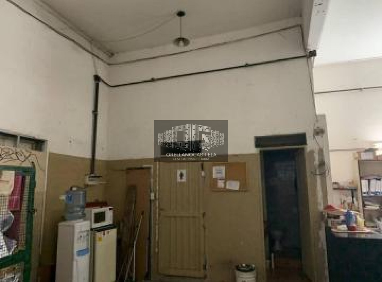 Galpon Comercial con Vivienda Venta en Block